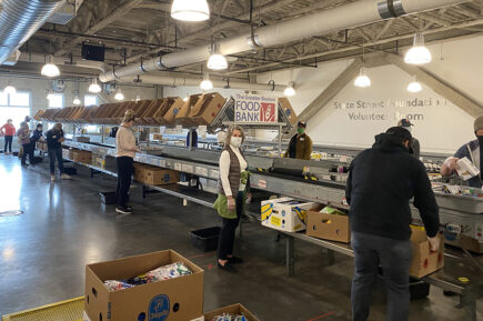 Volunteers social distancing