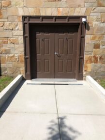 closed entry way doors