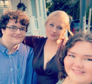 Jessie and her two children